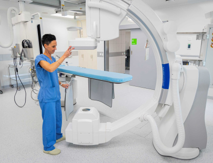 KNTB zprovoznila třetí angiolinku v nové přístavbě