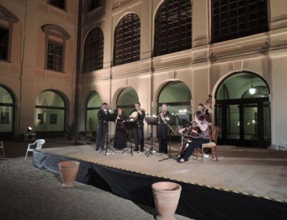 Začaly koncerty Letní školy barokní hudby, představí poklady z kroměřížského archivu
