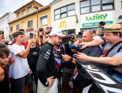 Byl to nejlepší závod v životě, rezervuji hospodu na celý týden, říká vítěz Barum rally Adam Březík