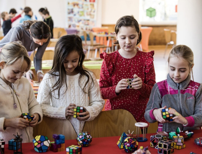 Festival IQ Play slaví 10 let, do Zlína se vrací chytré hlavolamy a hry