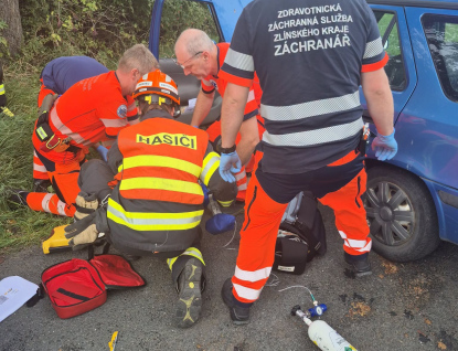 Dvě dopravní nehody. Na řadu přišla i resuscitace