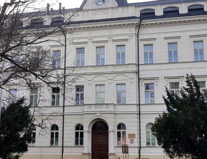 Hejtmanství investuje do svých škol: čekají je opravy toalet, výměny stupaček, nová střecha i úsporné kotle