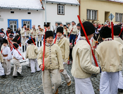 Kraj podpořil zápis Masopustních mečových tanců na Seznam nemateriálních statků