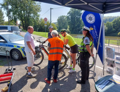 Policisté se zaměřili na „elektrocyklisty“ na cyklostezce 