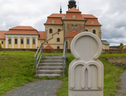 Poutníky na Cyrilometodějské stezce čeká větší pohodlí. Kraj podél trasy vybuduje odpočívky i nocoviště