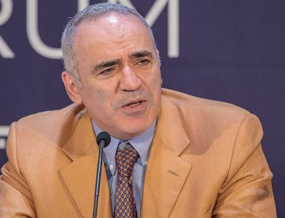 Režim v Rusku nejde opravit, musí skončit. Deformace společnosti je horší než za nacismu, říká Kasparov