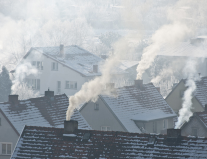 Kvalitu ovzduší ve Valmezu nejvíce ovlivňují lokální topeniště, Polsko a doprava