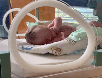 Novorozenecké oddělení nabízí maminkám doprovod děťátka ke všem screeningovým vyšetřením