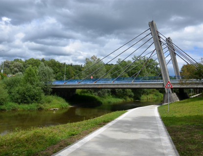Most v Hrachovci přes Bečvu je pro řidiče neprůjezdný