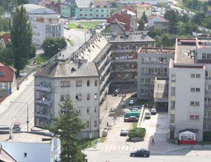 Ústavní soud přehlédl pozitivní diskriminaci ve sporu o odškodnění romských rodin. Vsetín podává stížnost na ČR k Evropskému soudu