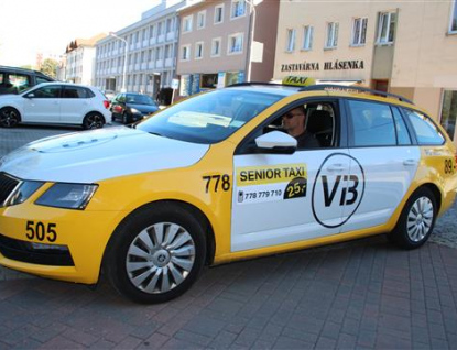 Zřízení senior taxi se u starších lidí setkalo s pozitivním ohlasem
