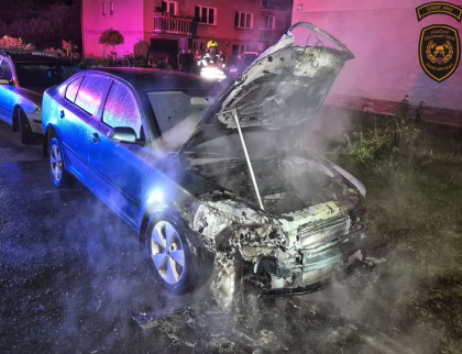 V Ratiboři hořelo osobní auto