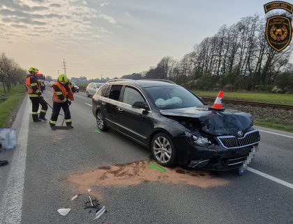 U Zubří se srazila dodávka s osobákem
