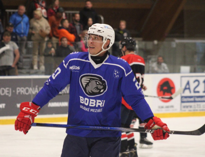 Hokejový klub z Valašského Meziříčí podepsal hráče s 369 starty v I. lize. Dres Bobrů bude oblékat Matouš Kratochvil
