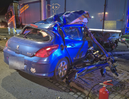 Tragický víkend na silnici. Další smrtelná dopravní nehoda, tentokrát v Hovězí 