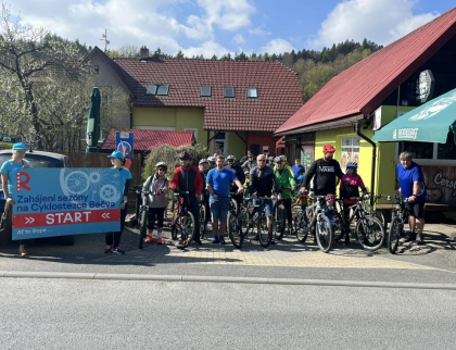 Sezona na rožnovské Cyklostezce Bečva odstartovala ve velkém: Dorazilo přes 500 cyklistů