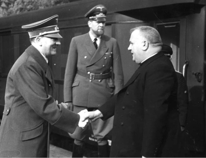 Fico servilitou k Putinovi připomíná Tisa s otrockou oddaností Hitlerovi