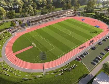 Léto ve znamení zahájení stavby fotbalového stadionu a tenisové haly