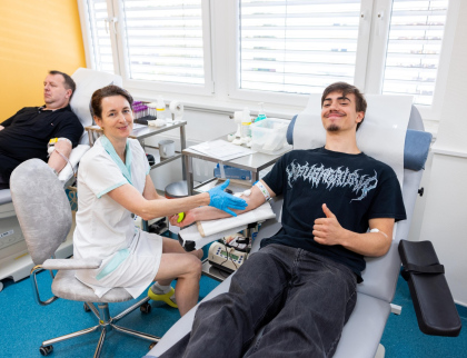 Kampaň oslovila 366 lidí, z toho padesát prvodárců. Náborové akce pokračují