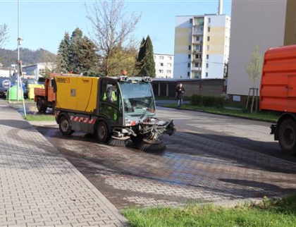 Technické služby města Vsetína zahájí blokovou očistu města