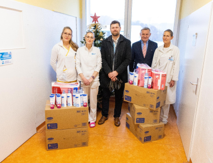 Starosta Čunek předal dar a popřál zdravotníkům