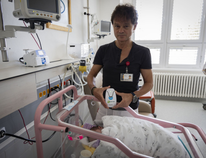 Krajská nemocnice T. Bati opět získala nové monitory dechu