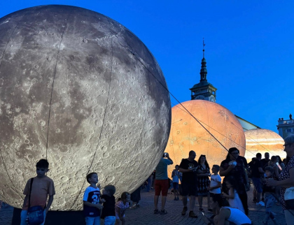 Sobotní program Zlínské Zoo: Obří modely planet a pozorování Slunce
