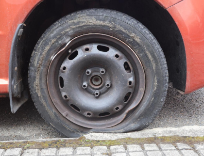 Dala si víno a šla přeparkovat. Nadýchala téměř 2,5 promile 