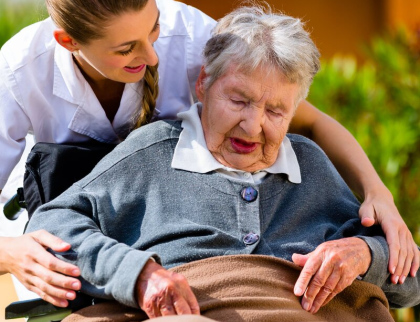 Celkem 11 milionů na podporu sociálních a zdravotních služeb