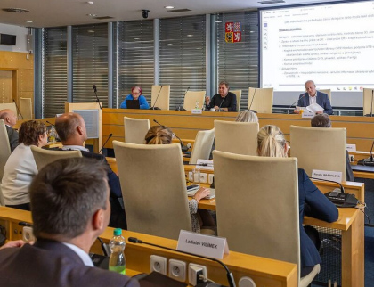 Krajská tripartita řešila hospodaření nemocnic i rozpočtové určení daní