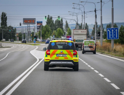 Sanitky ve Zlíně dostanou zelenou. Nový systém má zvýšit bezpečnost při průjezdu křižovatkami