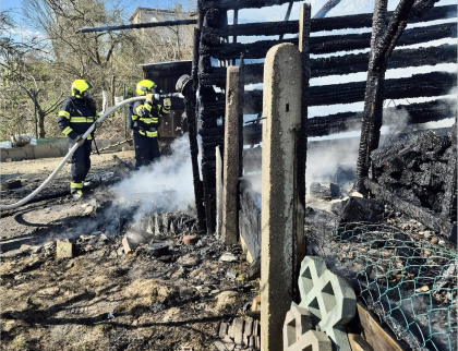 V Bystřici  p. H. hořela stodola