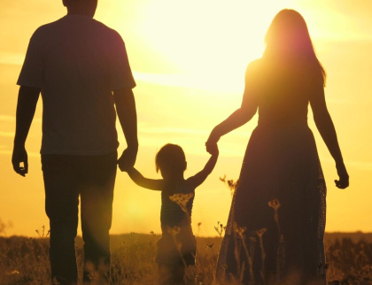 Výstava o pěstounství představí příběhy rodin i nový vizuální styl