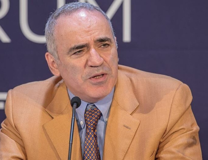 Režim v Rusku nejde opravit, musí skončit. Deformace společnosti je horší než za nacismu, říká Kasparov