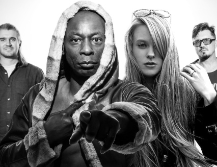 N.O.H.A. kráčí do M-klubu