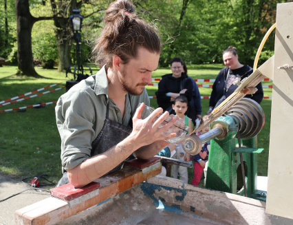 Sklářské kouzlení slaví 10. narozeniny