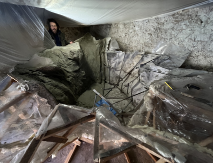 Paměť otisku – Workshop s autorem výstavy sochařem Markem Halászem a malířkou Juliánou Mrvovou