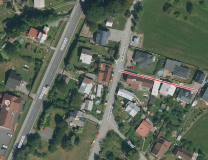 Oprava ulice Polní v Rožnově začala, přinese nové odvodnění i povrch vozovky