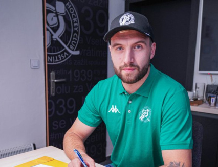 Chytat za Spartu byl splněný sen. Vsetín budu poznávat s kočárkem, těší se brankář David Honzík