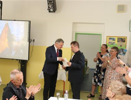 ZŠ a MŠ Vsetín, Luh oslavila 60. výročí akademií i dnem otevřených dveří