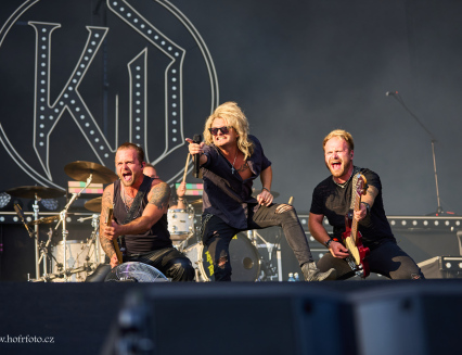 Bouřka fanoušky nezastavila. První dva dny Masters of Rock 2026 ovládly velké metalové hvězdy