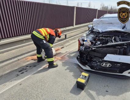Na dálnici D55 se střetl náklaďák s osobákem