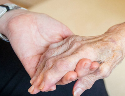 Zlínský kraj vyhlásil anketu Pracovník roku v sociálních službách, nominace přijímá do 10. dubna