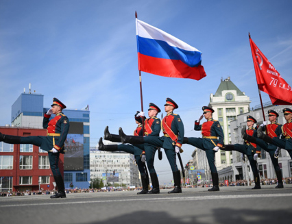 Místo snů o dobytí Varšavy si hlídejte Vladivostok. Poláci poslali v den výročí ostrý vzkaz Rusku i Evropě