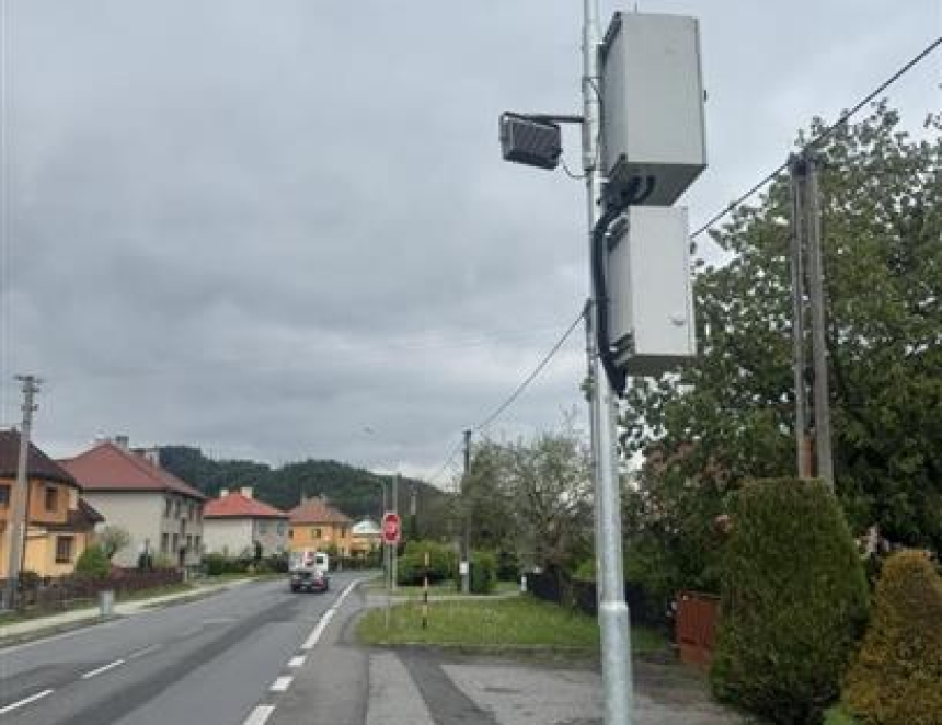 Vsetínská městská policie měří nově rychlost i ve Valašské Polance