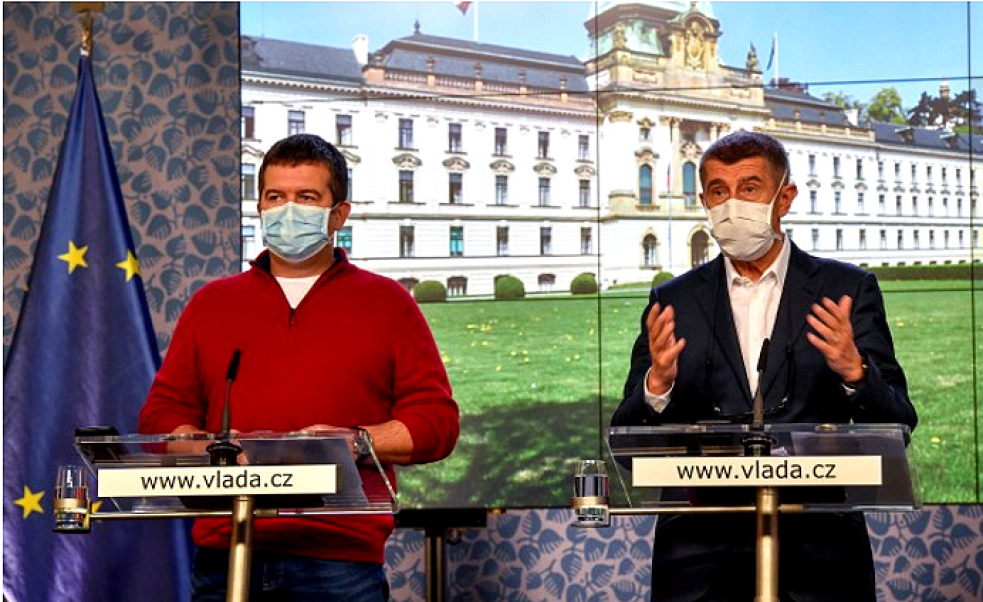 Babiš je pro ukončení nouzového stavu. Hamáčkovi se z funkce šéfa krizového štábu nechce