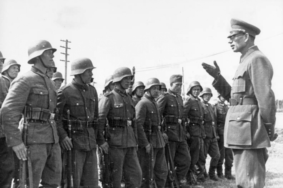 Solženicyn o generálu Vlasovovi: K vlastizradě došlo, ale byla to zrada Stalinova