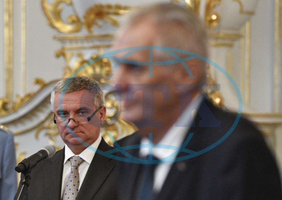 Zeman se zastal Mynáře ohledně čínského dopisu i zabijačky