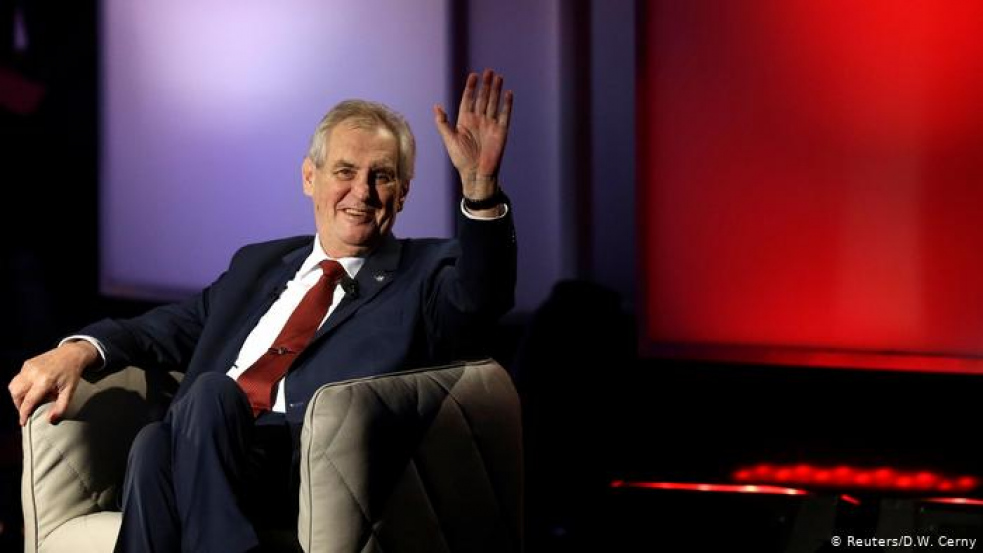 Zeman lhal, omluvit se musí stát, rozhodl soud