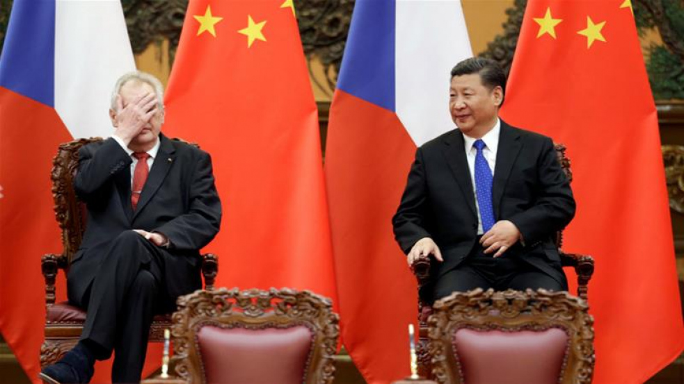Kuberová: Z dopisu čínské ambasády jsem měla hrůzu. Zeman vzal Kuberu holí po hlavě